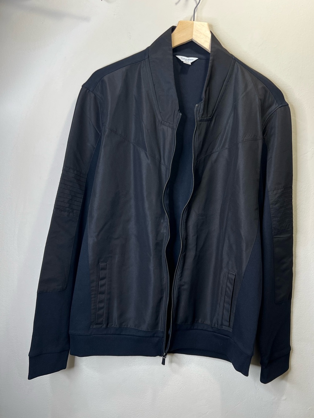 CALVIN KLEIN Men’s Black Zip-Front Bomber Jacket Size L Pre-Owned